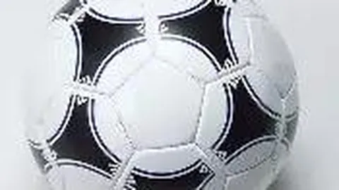 大连球队换名，正式更名为“大连人职业足球俱乐部”