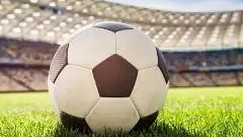 共庆母校70华诞，校友篮球盛会续写同窗情谊